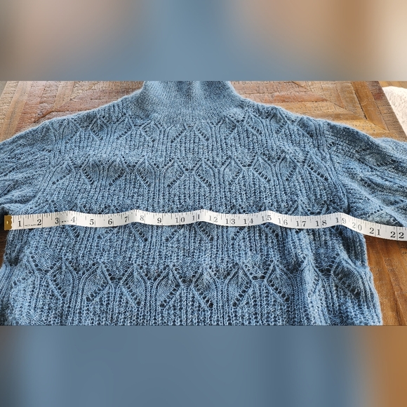 Aritzia Little Moon tunic sweater - Picture 4 of 5